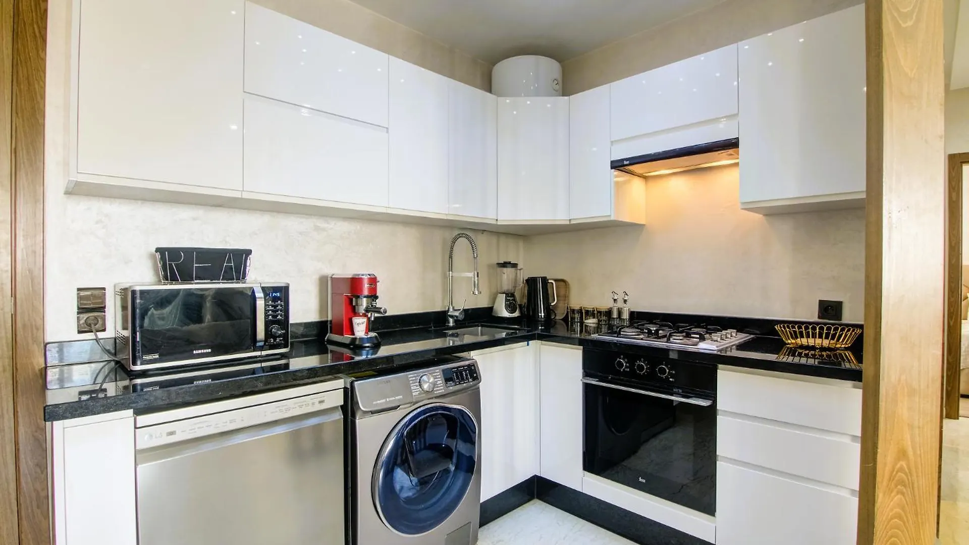 Luxury Apartment Vacation Agadir 10 0*,  المغرب